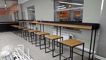 Сидячая зона в магазин кафе