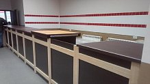 Барная стойка для магазина пива и снеков